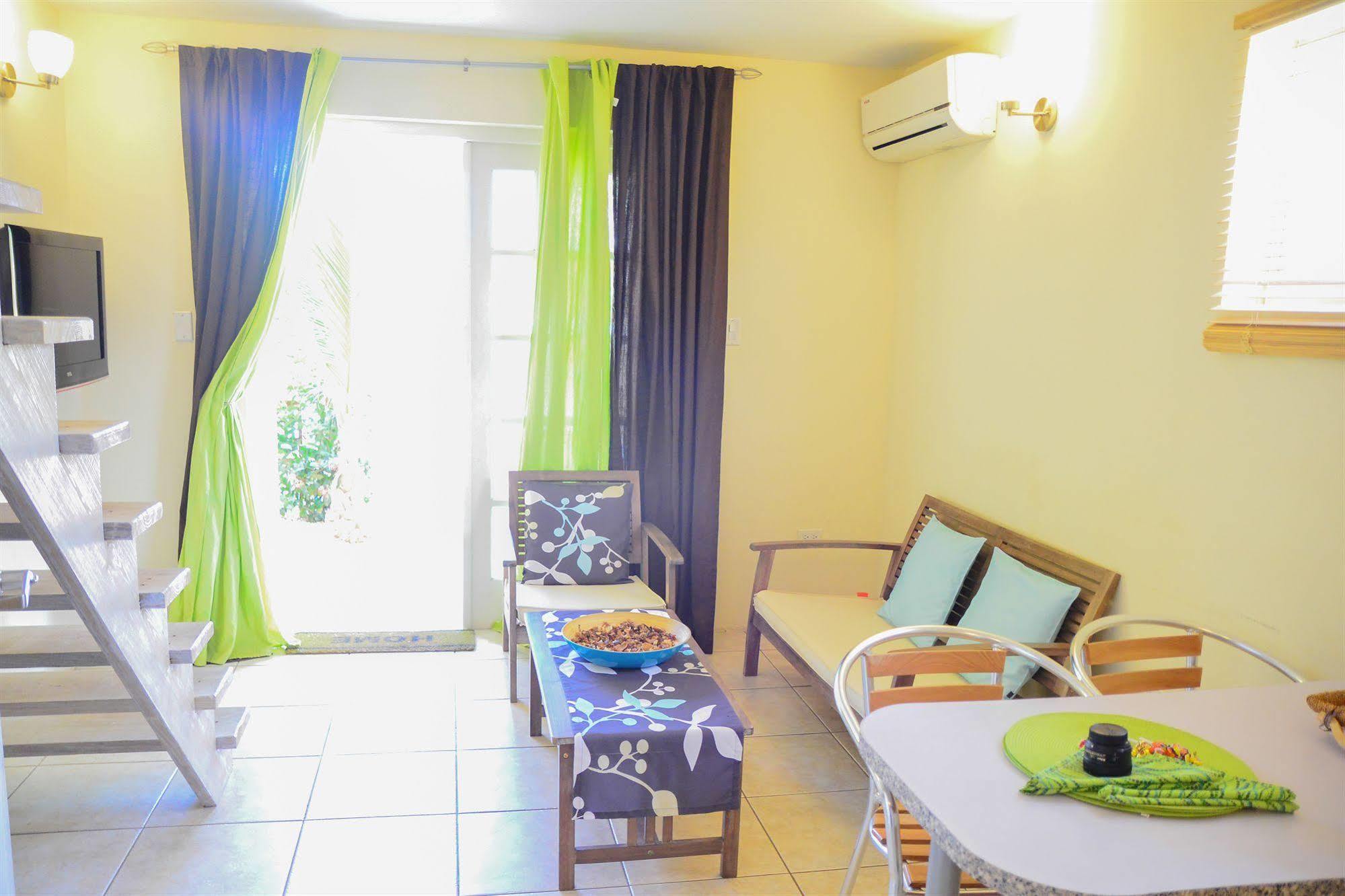 Aruba Tropic Apartments Noord Eksteriør billede